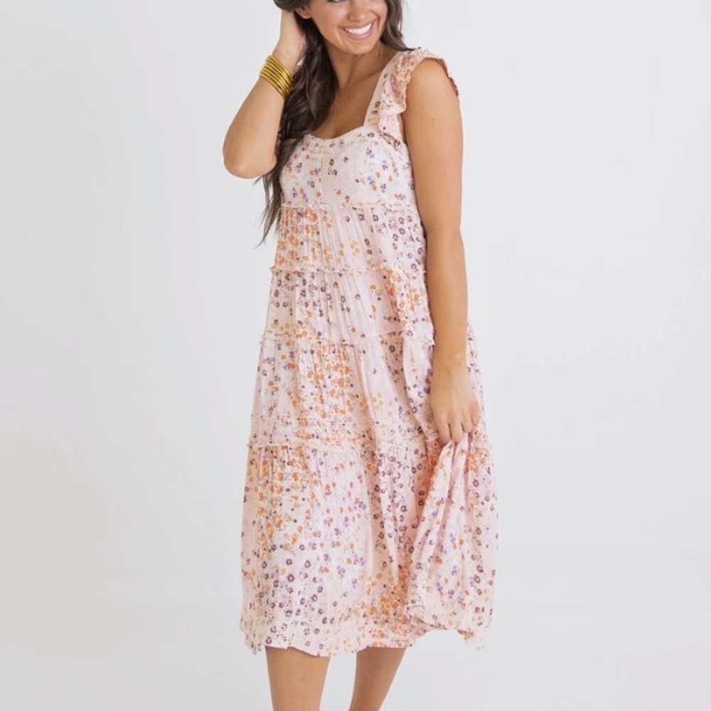 NWOT Karlie Floral Swiss Dot Tier Dress
